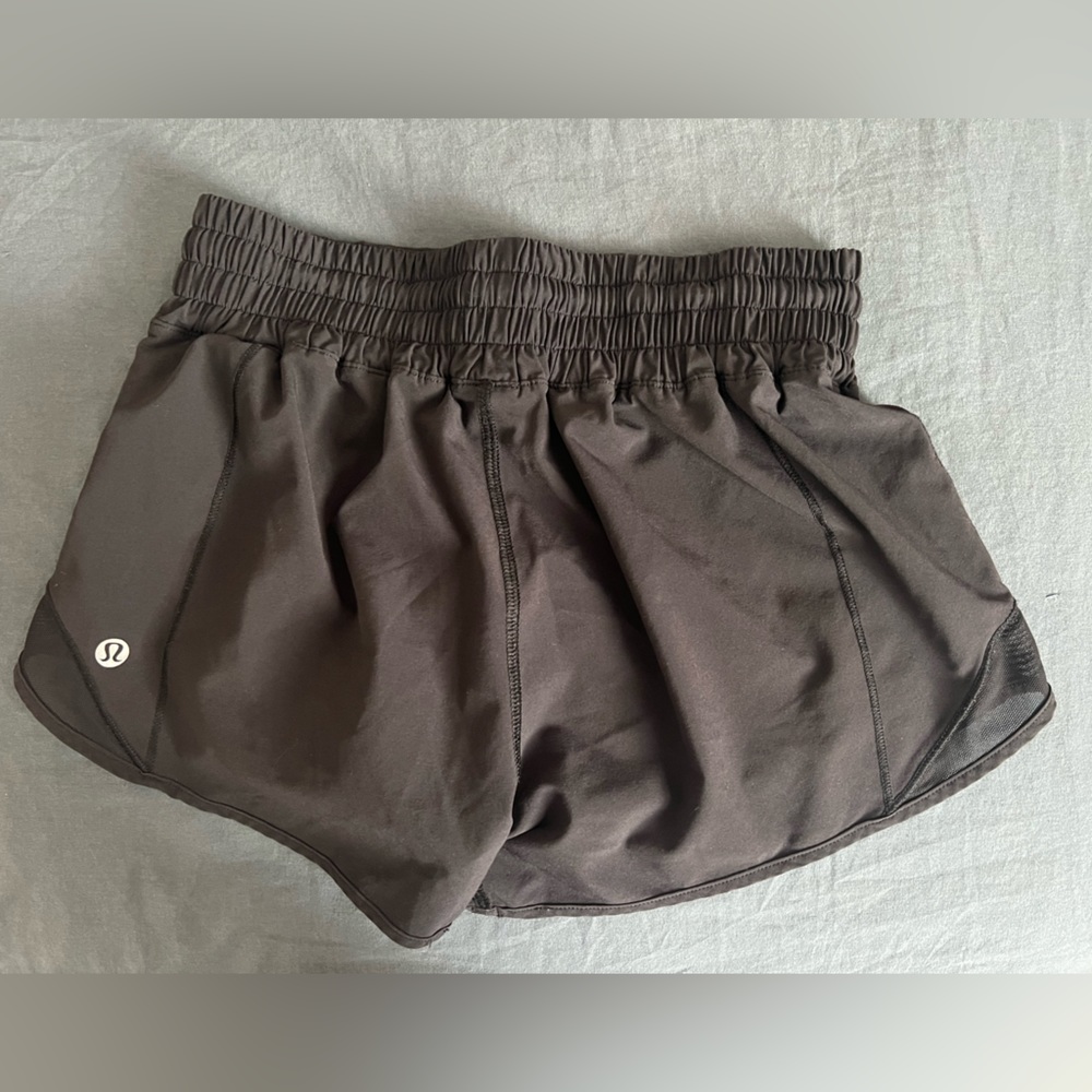 Hotty Hot High Rise - Lululemon Lined Short 2.5”